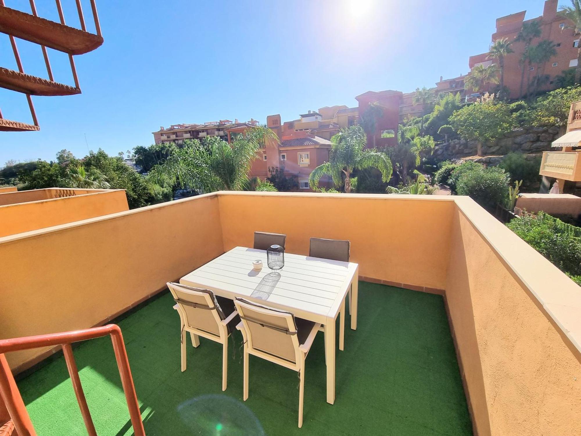 Golf & Resort Apartment In La Reserva De Marbella Eksteriør bilde
