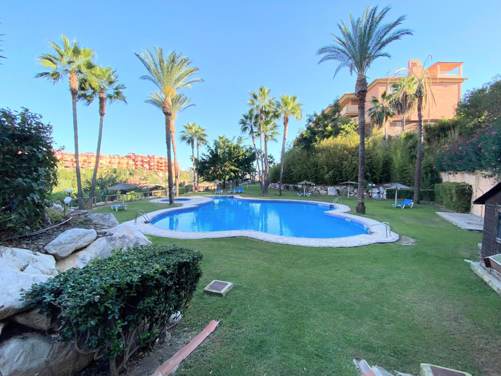 Golf & Resort Apartment In La Reserva De Marbella Eksteriør bilde